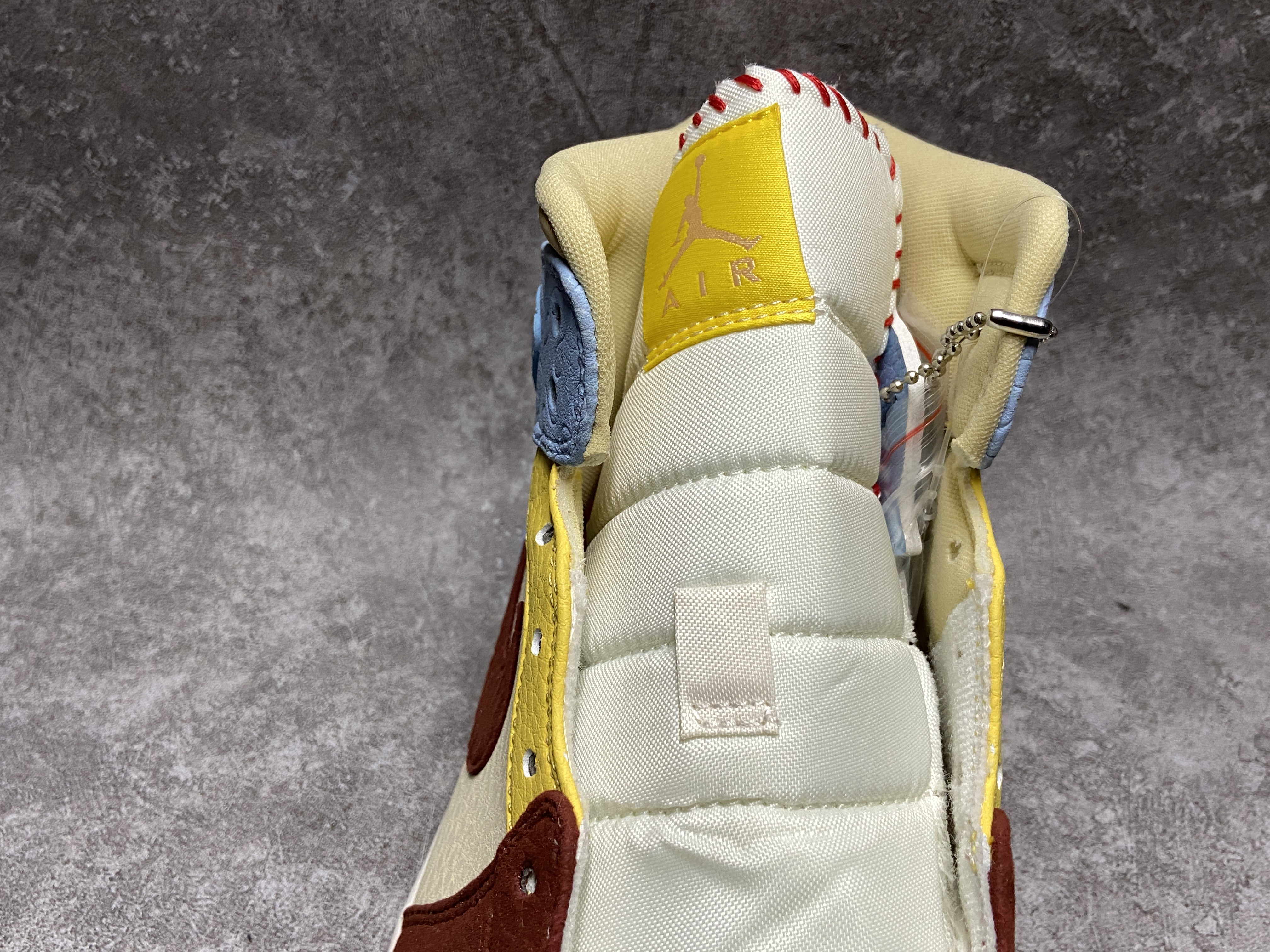 air jordan 1 mid se fearless Ma*s*n chateau rouge