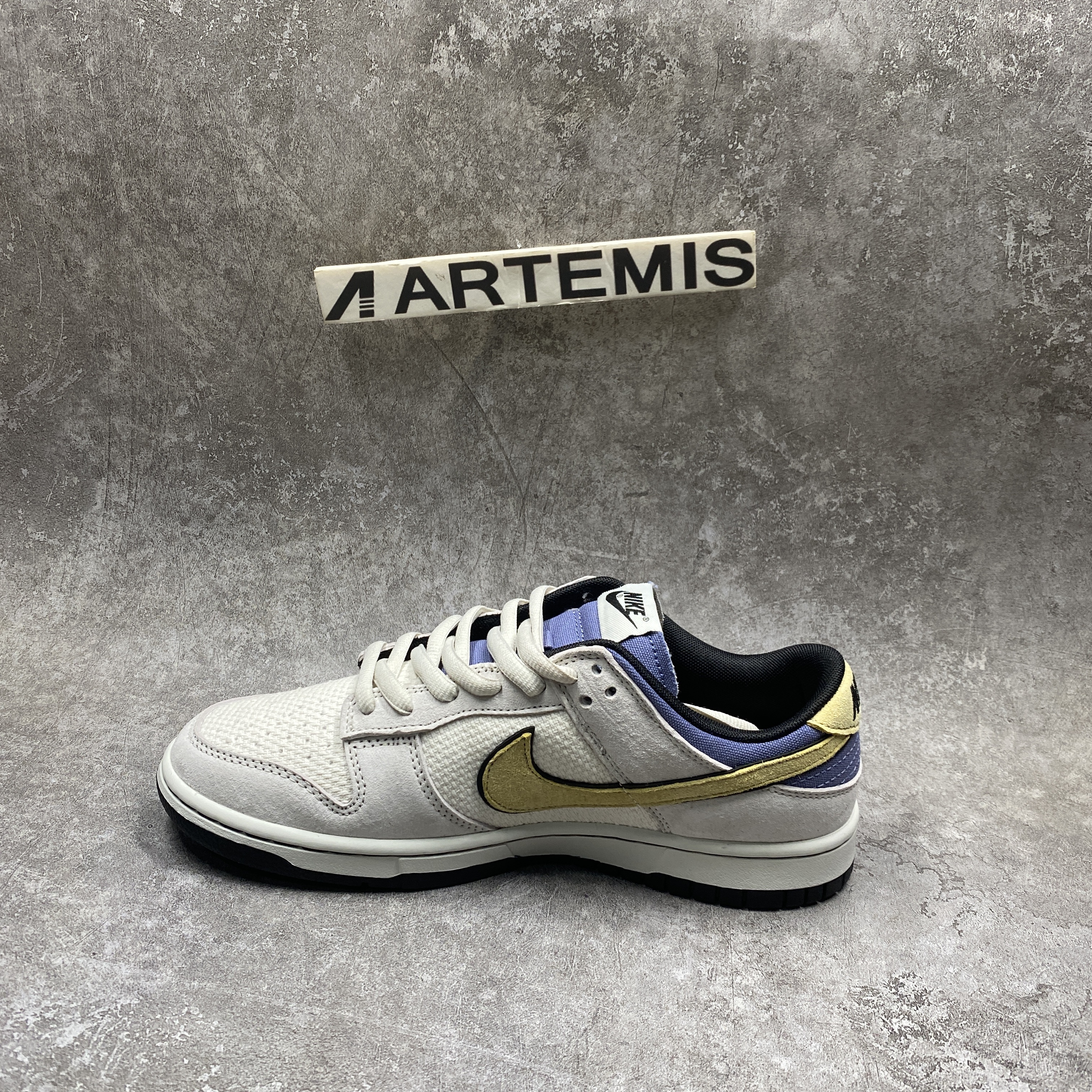 Otomo Katsuhiro x Nike SB Dunk Low Steamboy OST Yellow Blue