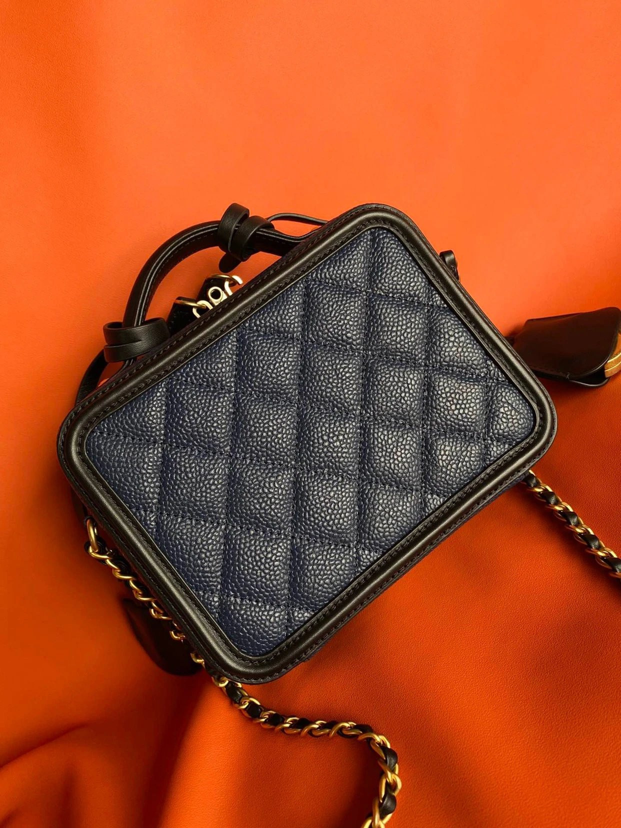 Ch*el vanity case 17x7x13cm