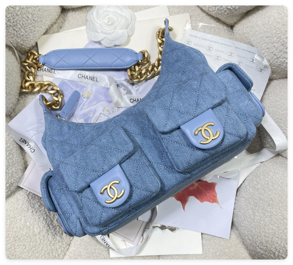 Ch*el cruise 2024/25 large hobo bag washed denim & gold-tone metal blue 22x 31x 15cm