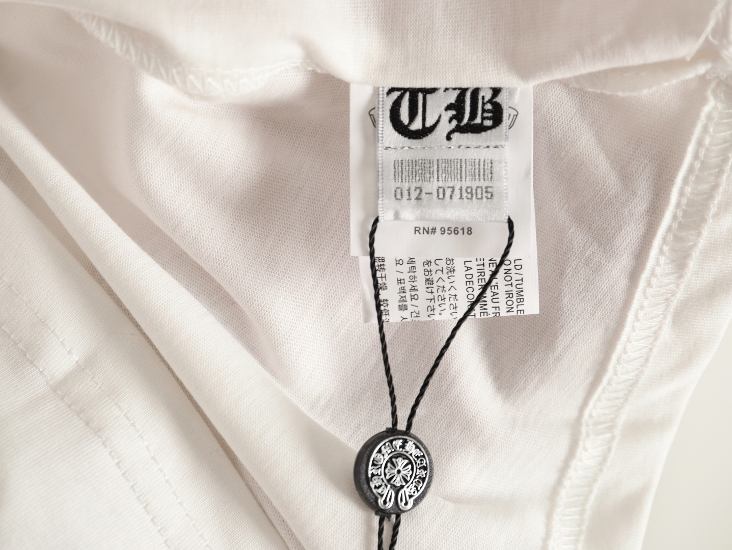 Ch**me He**ts 25fw long-sleeved t-shirt