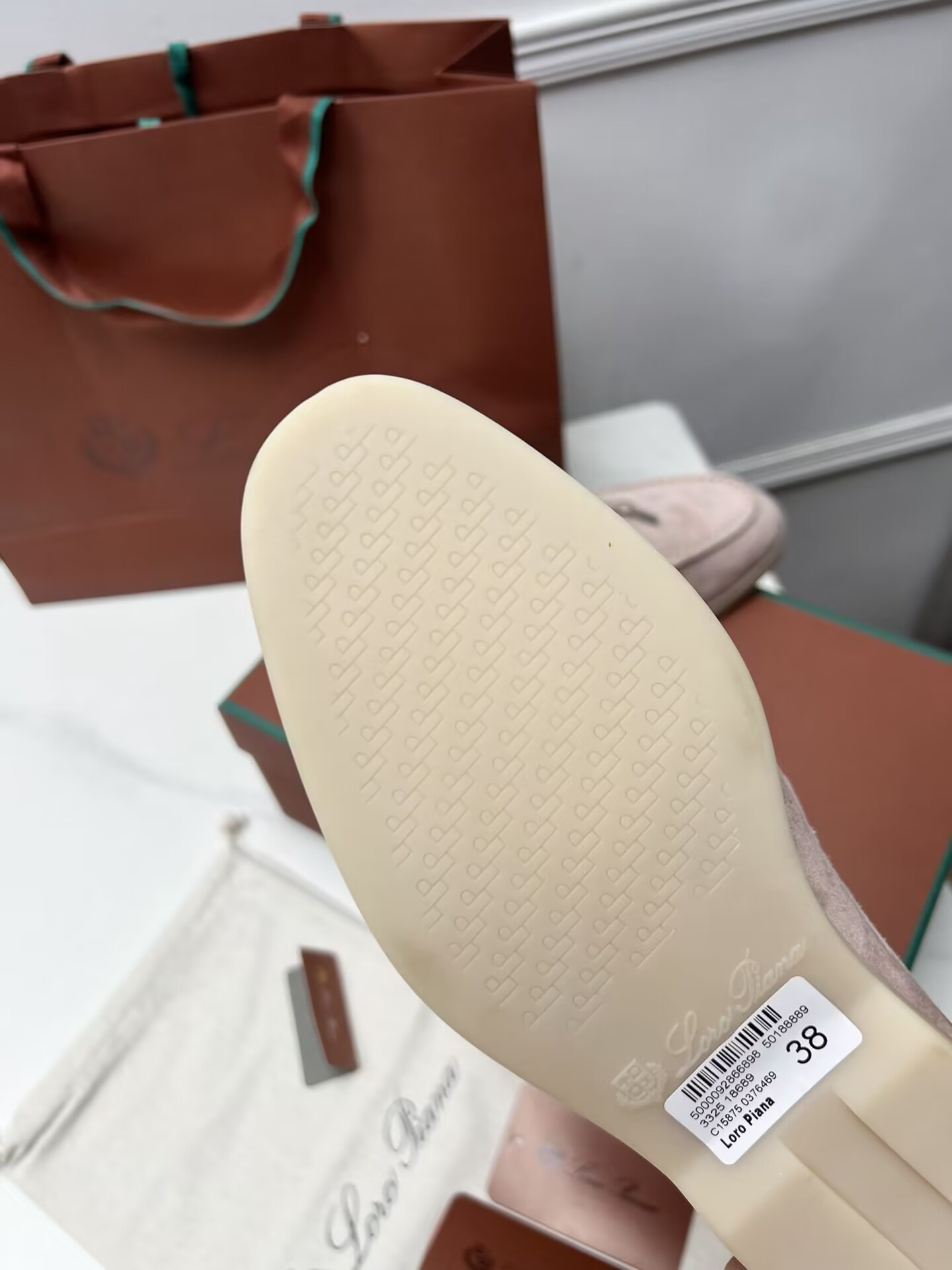 ua L**o p*ana summer charms walk loafers