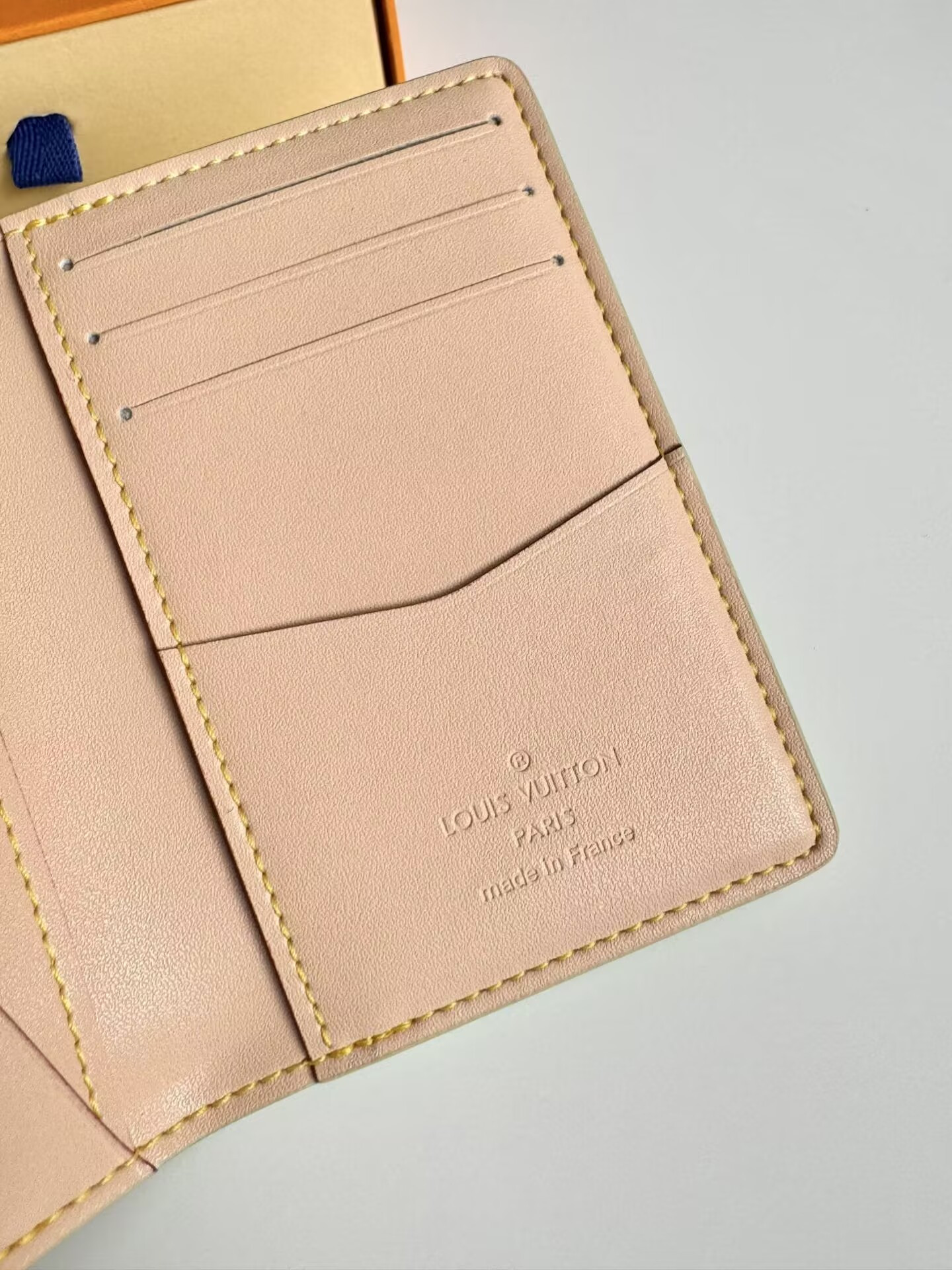 LV Wallet Card Holder N40632