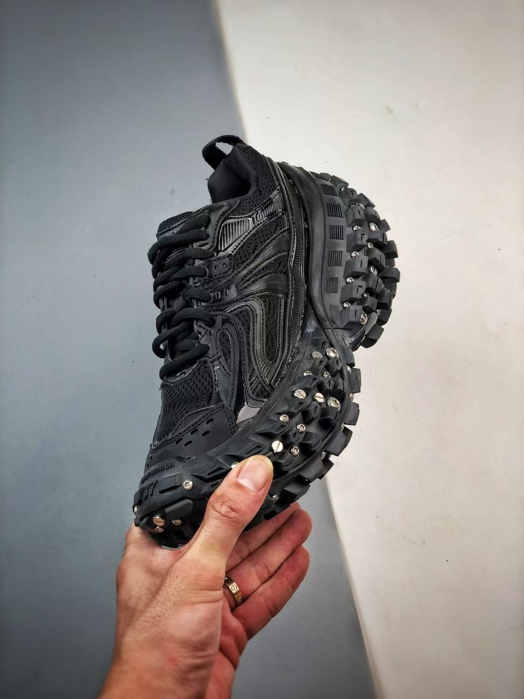 UA Balenciga Bouncer