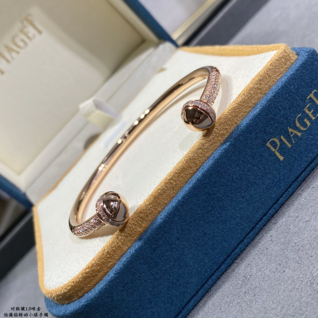 piaget fully Di*m*nd-encrusted rotating ball bracelet
