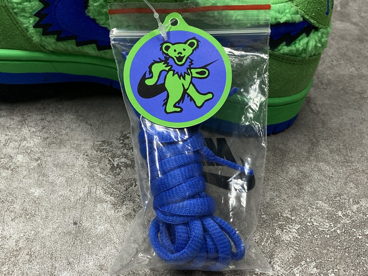 Grateful Dead x Nike SB Dunk Low Green Bear