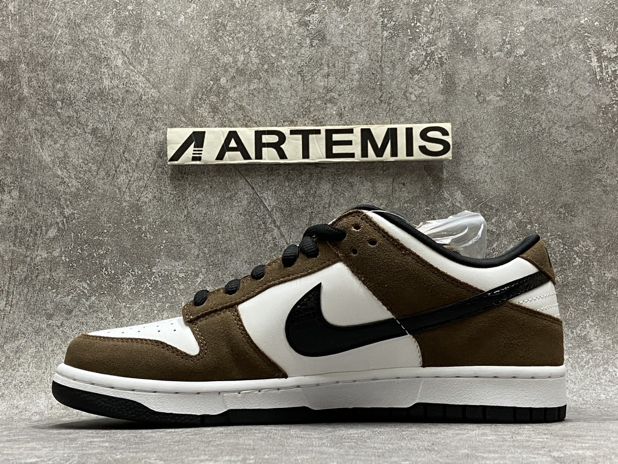 Nike SB Dunk Low White Black Trail End Brown