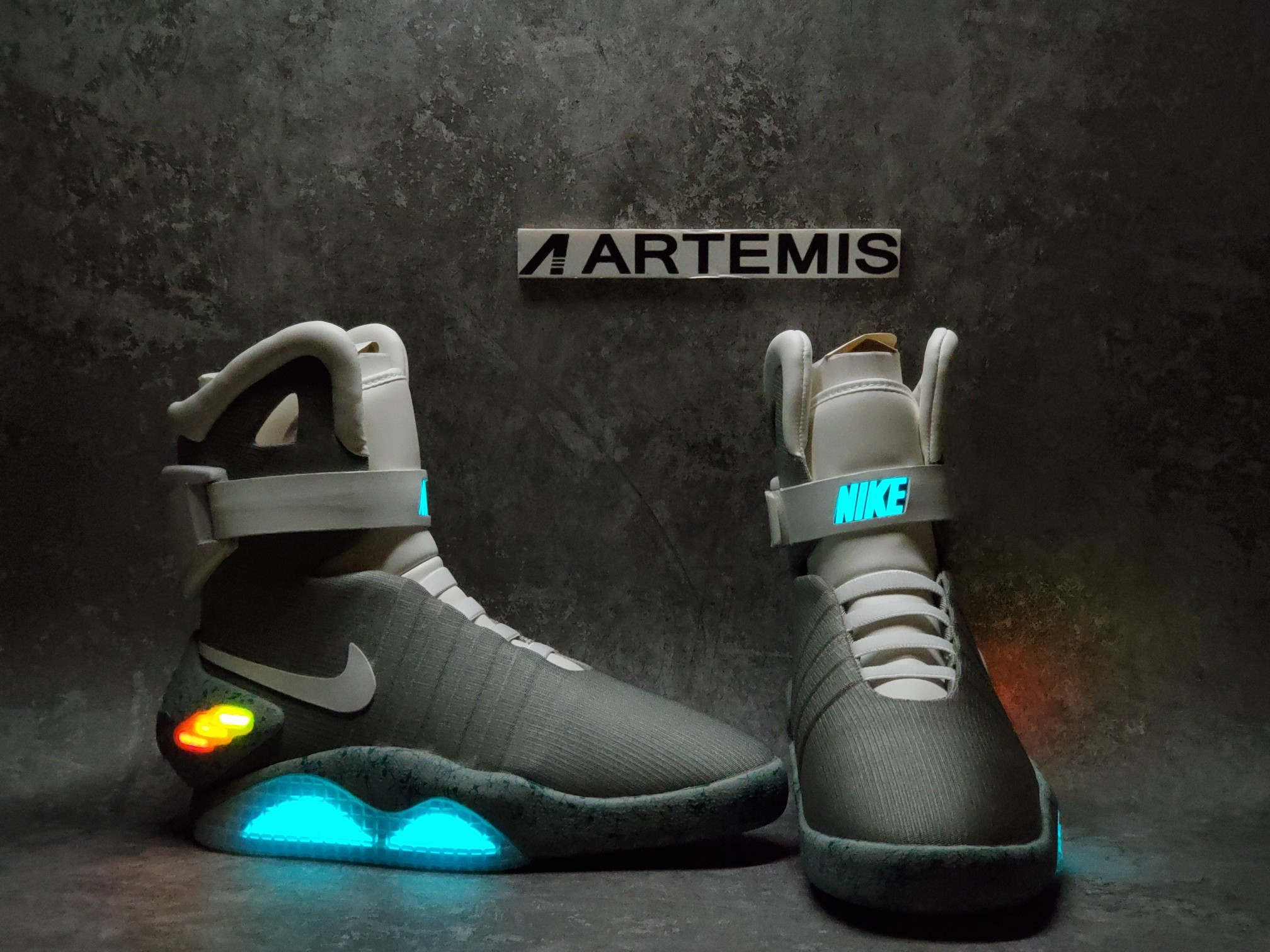 Nike Mag