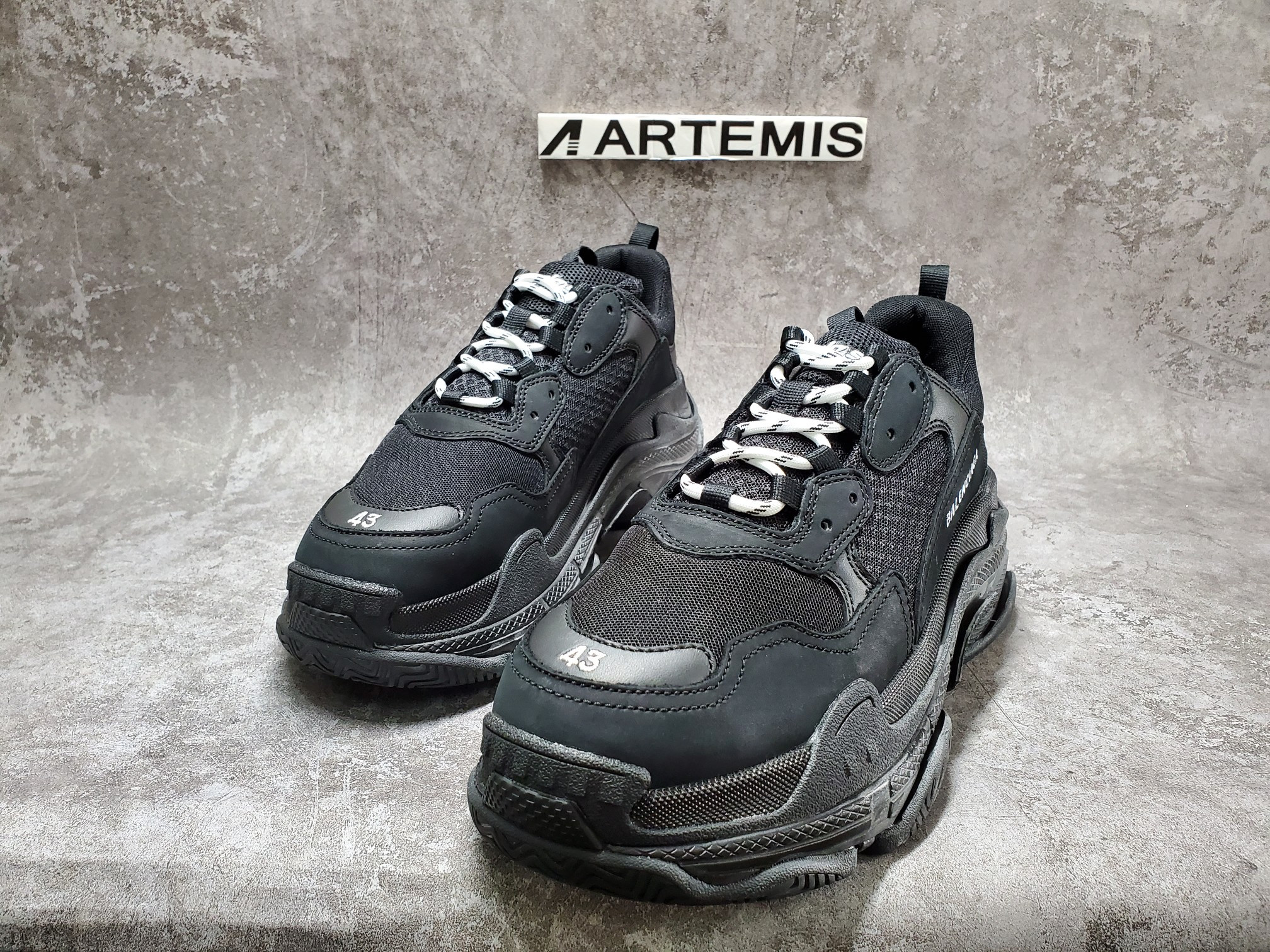 Balenciga Triple S Trainer