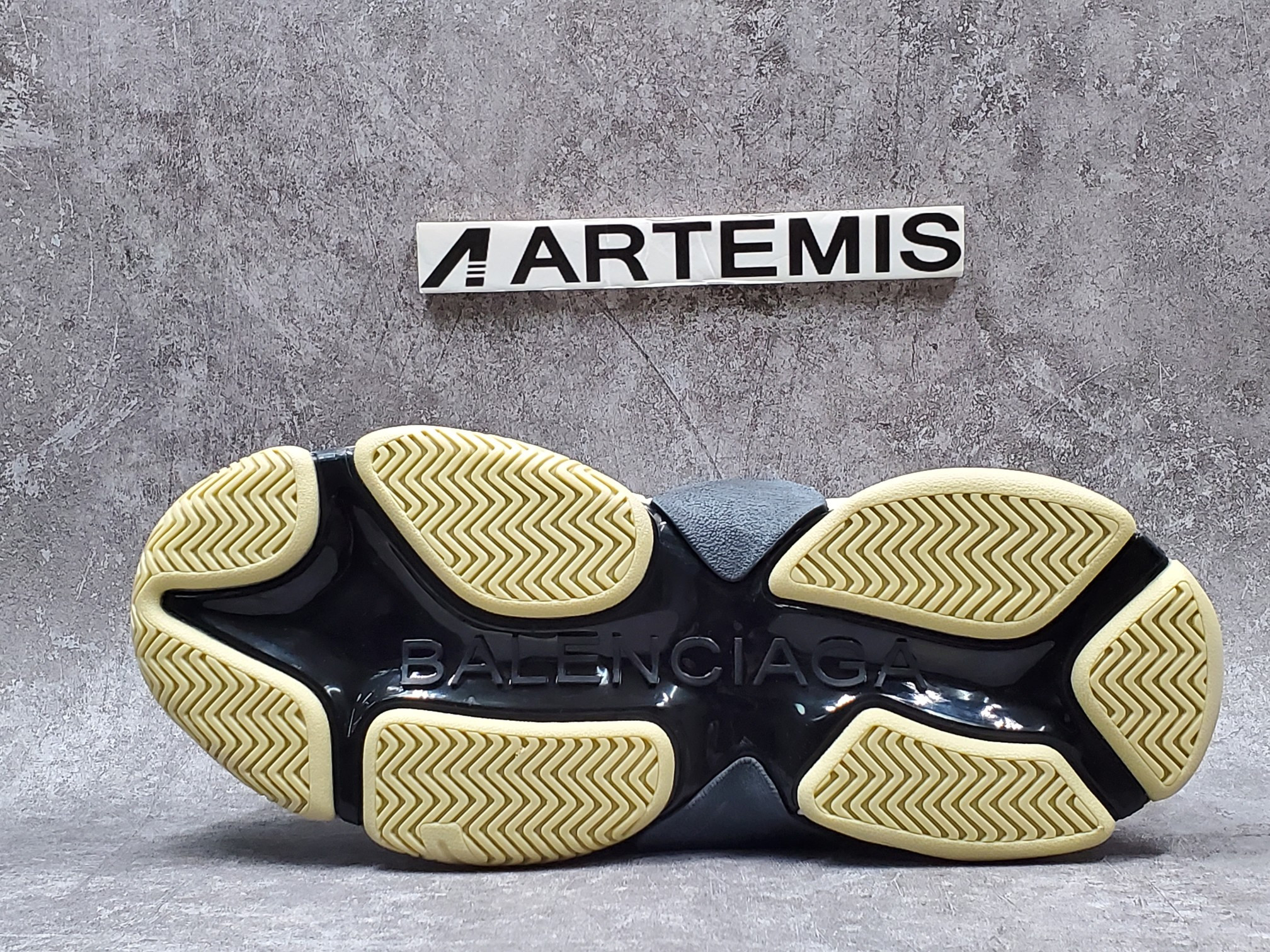 Balenciga Triple S White Black