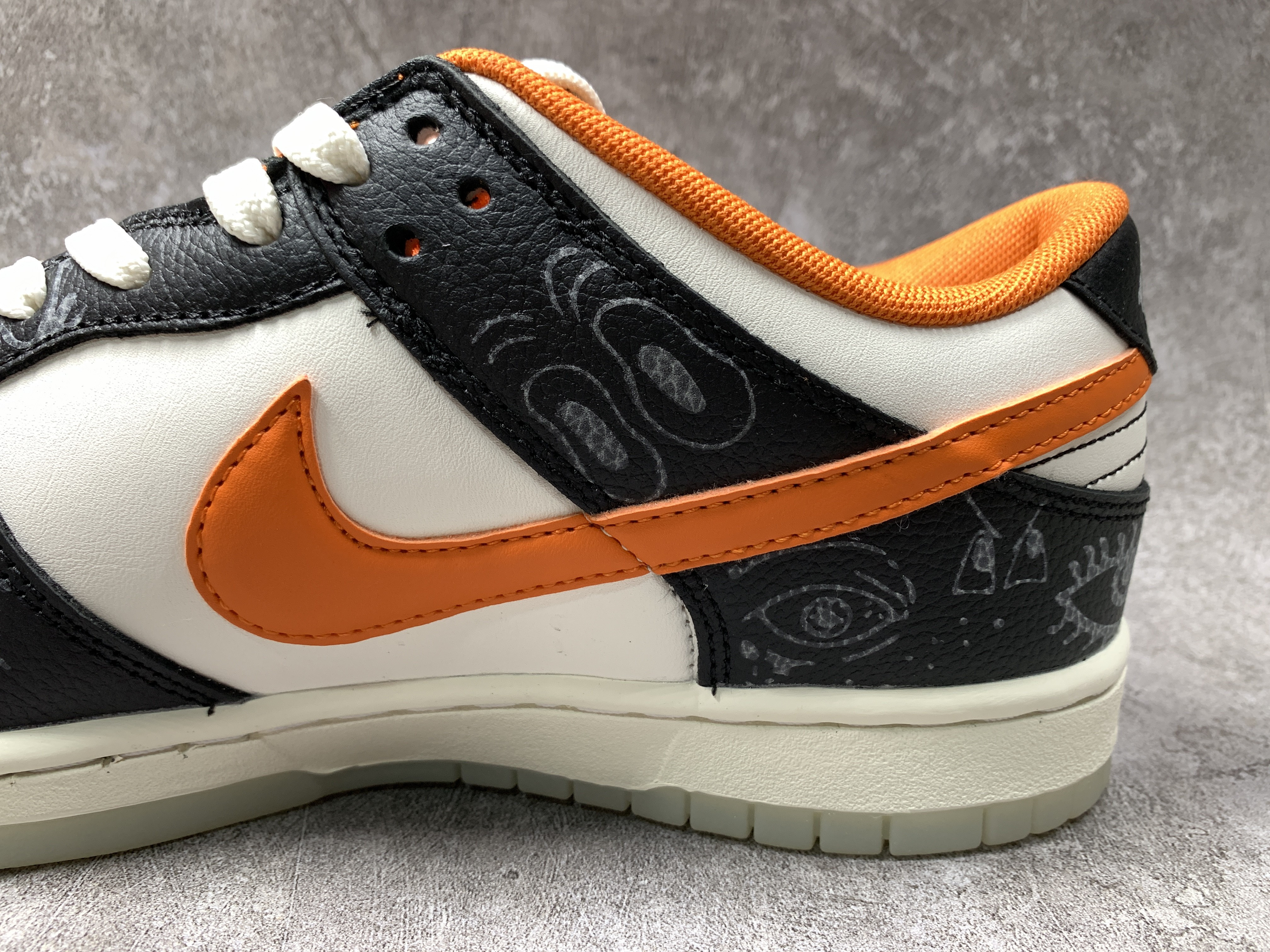 Nike Dunk Low Halloween