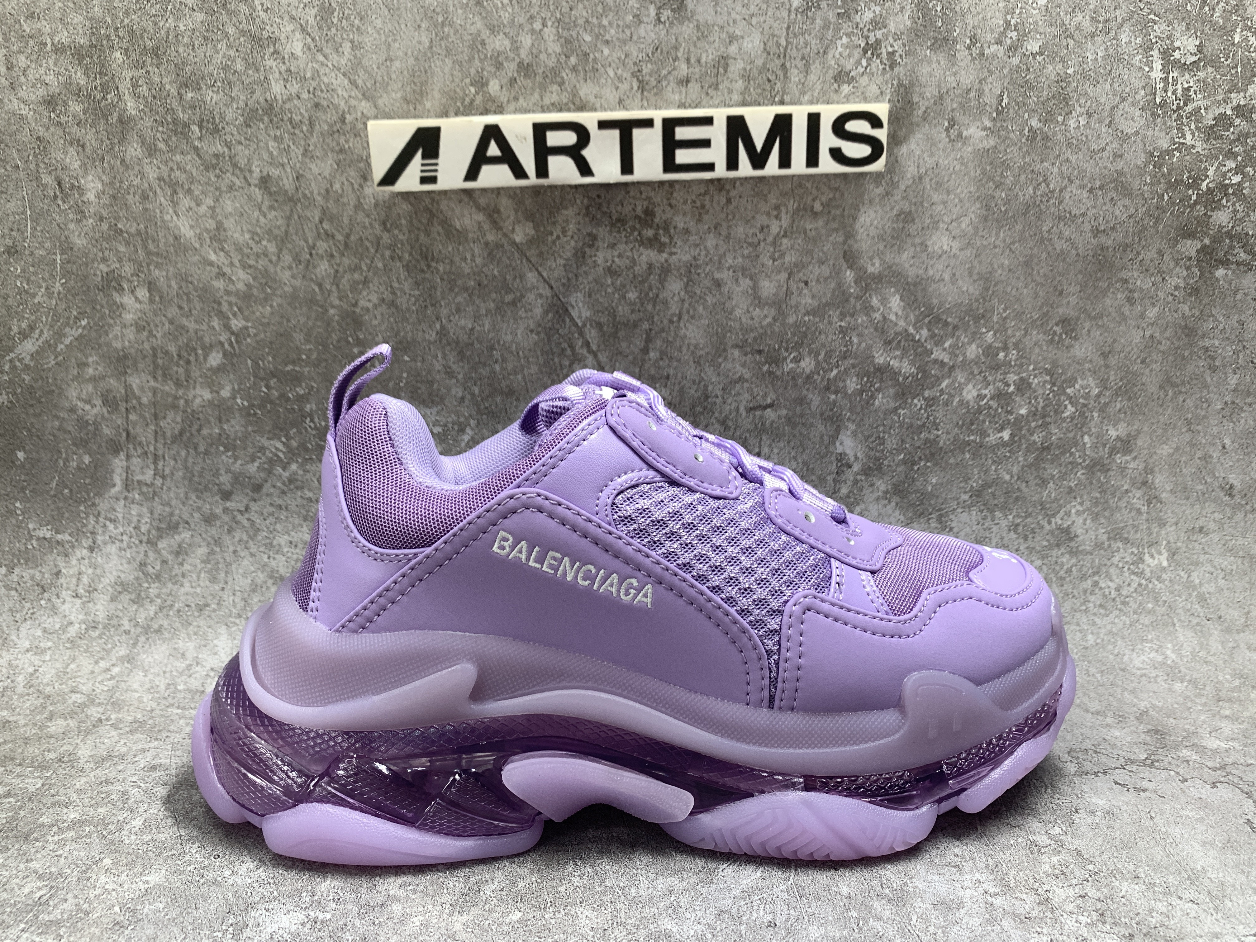 Balenciga Wmns Triple S Sneaker Clear Sole Light Lilac