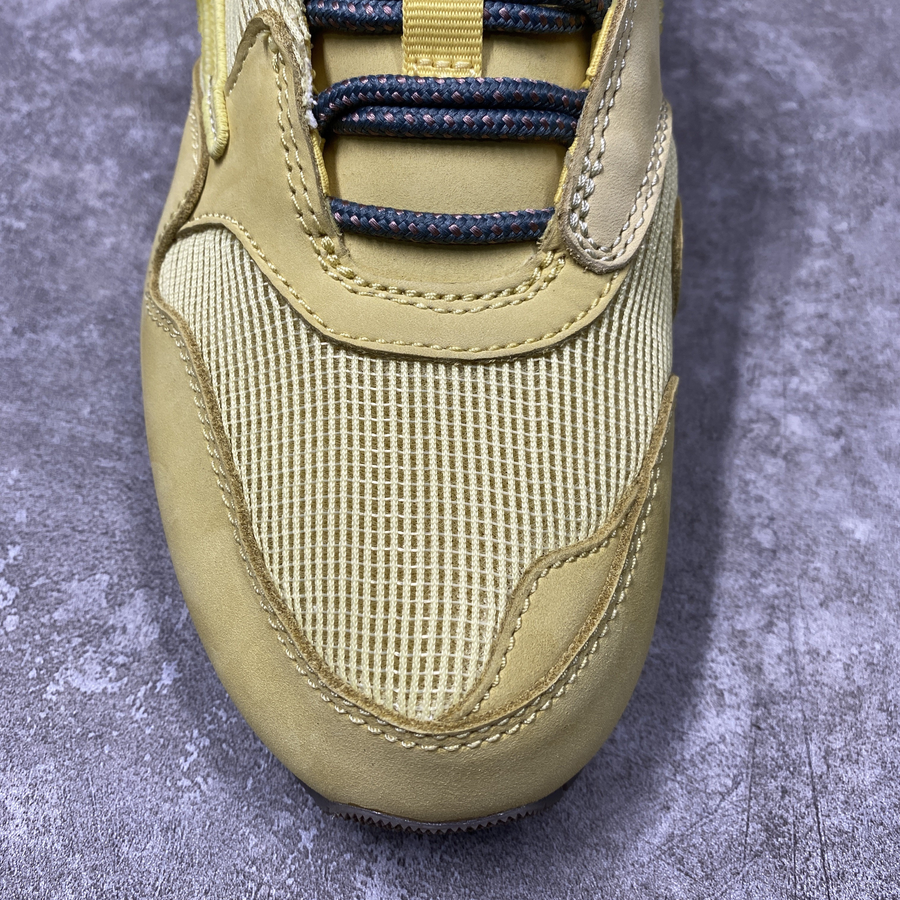 Nike Air Max 1 Travis Scott Cactus Jack Saturn Gold