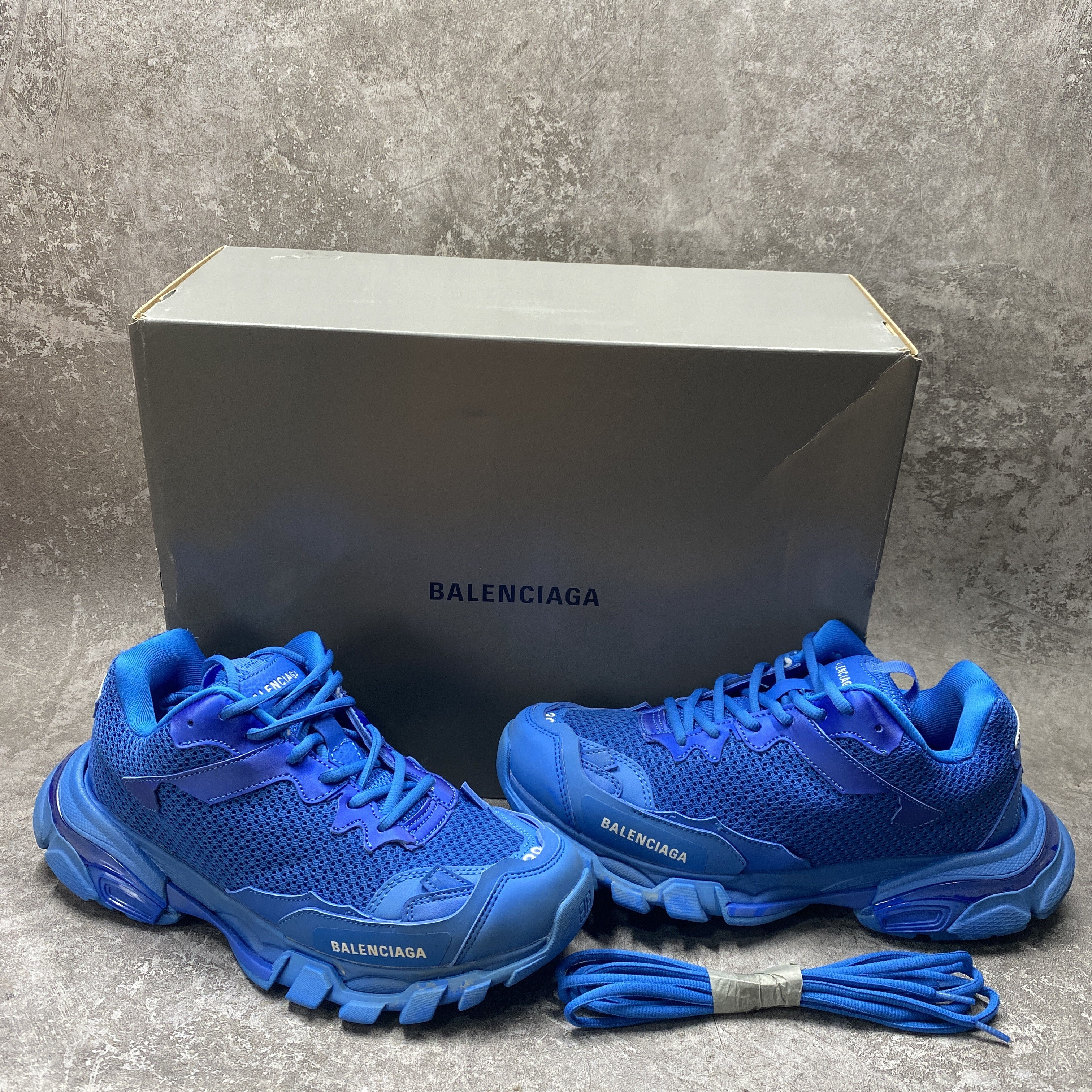 Balenciga Blue Track.3 Blue