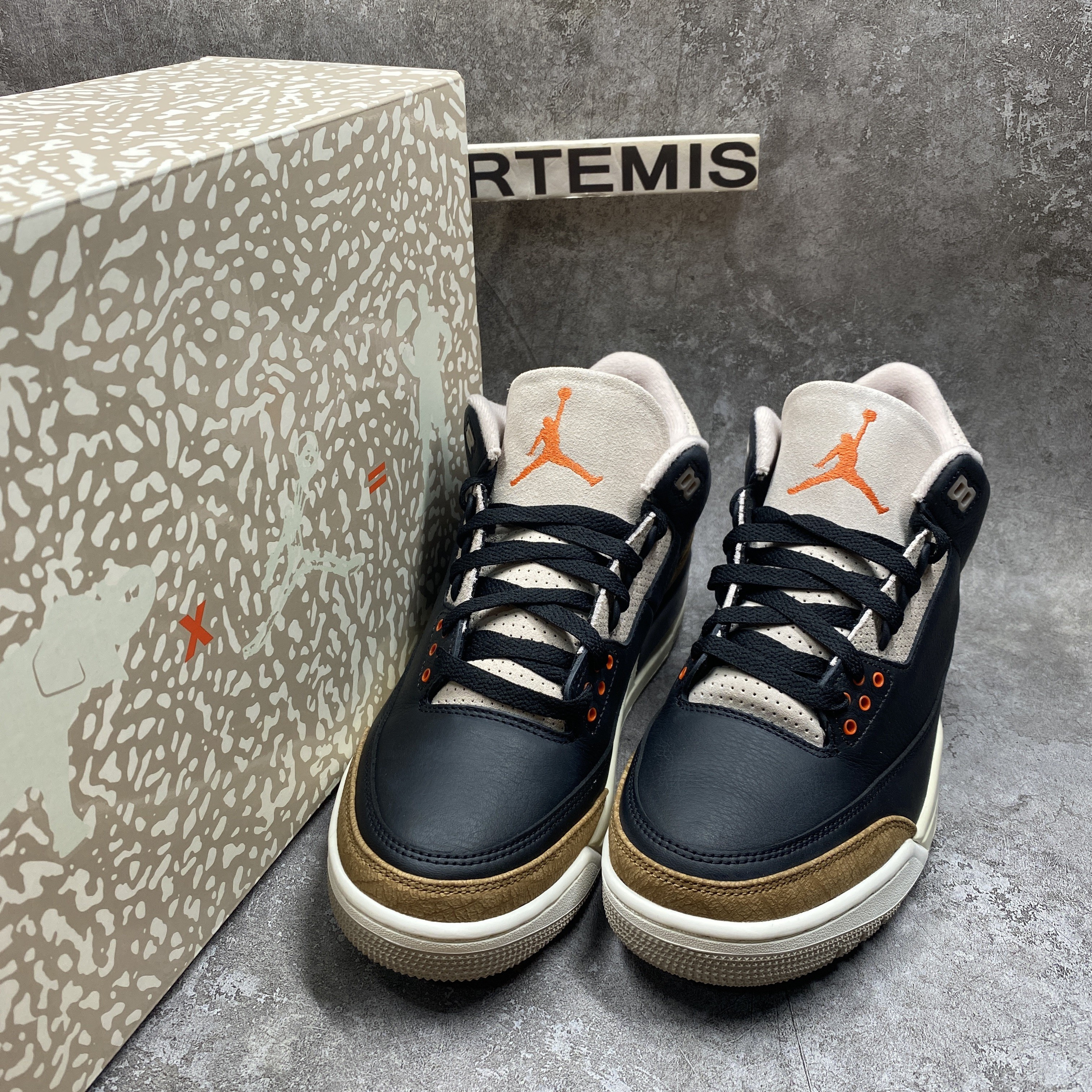 Air Jordan 3 Desert Elephant