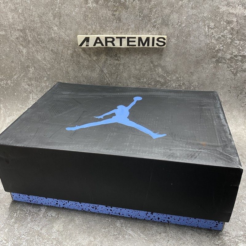 Air Jordan 5 Retro UNC