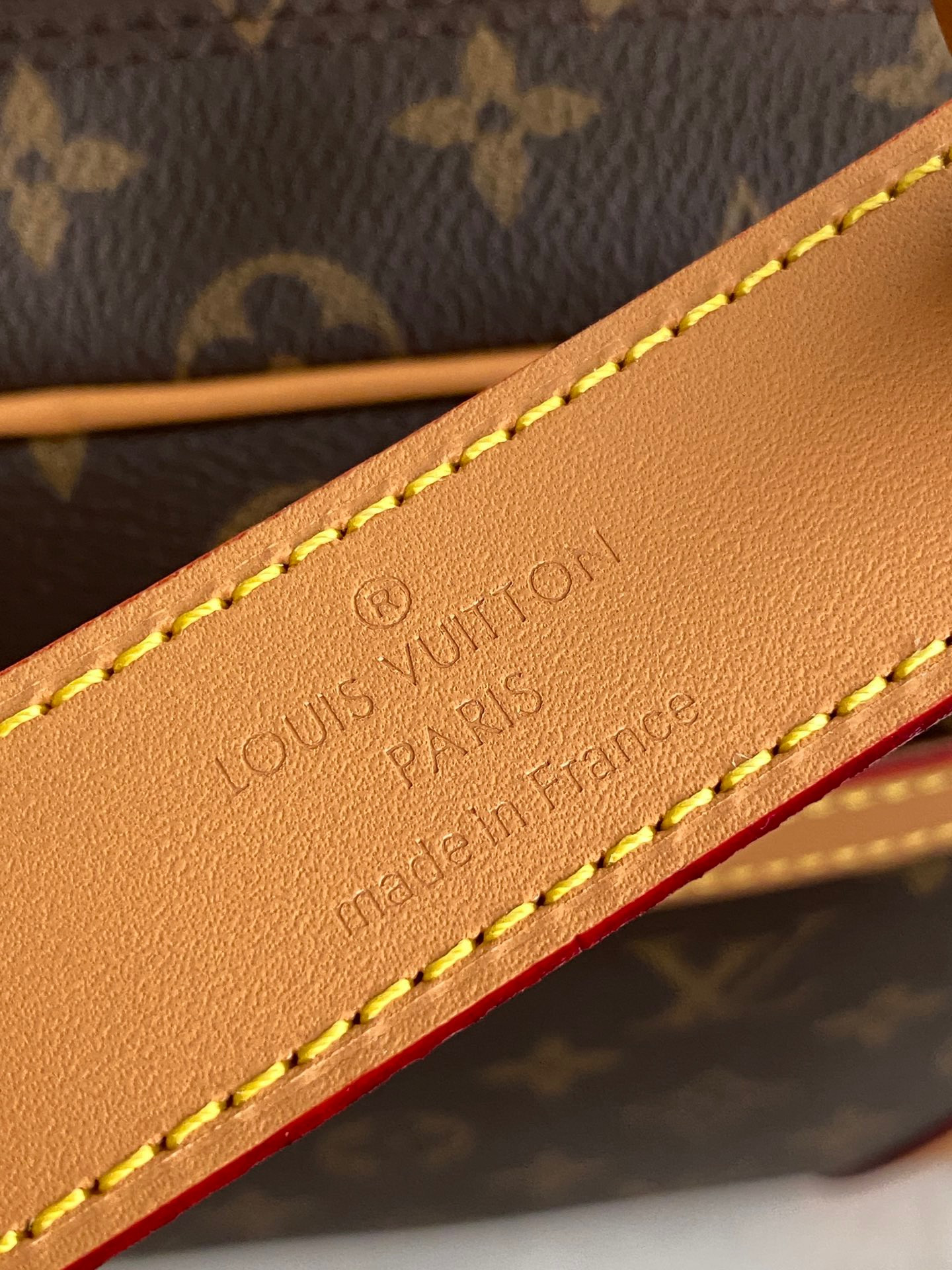 LV KASAI CLUTCH M51274