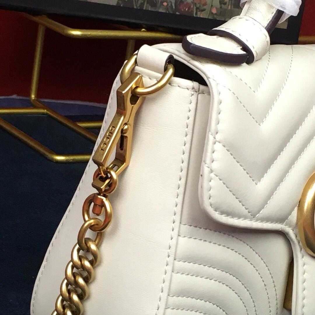 G*u*i gg marmont matelassÉ mini bag white 8.5"w x 5"h x 2.5"d