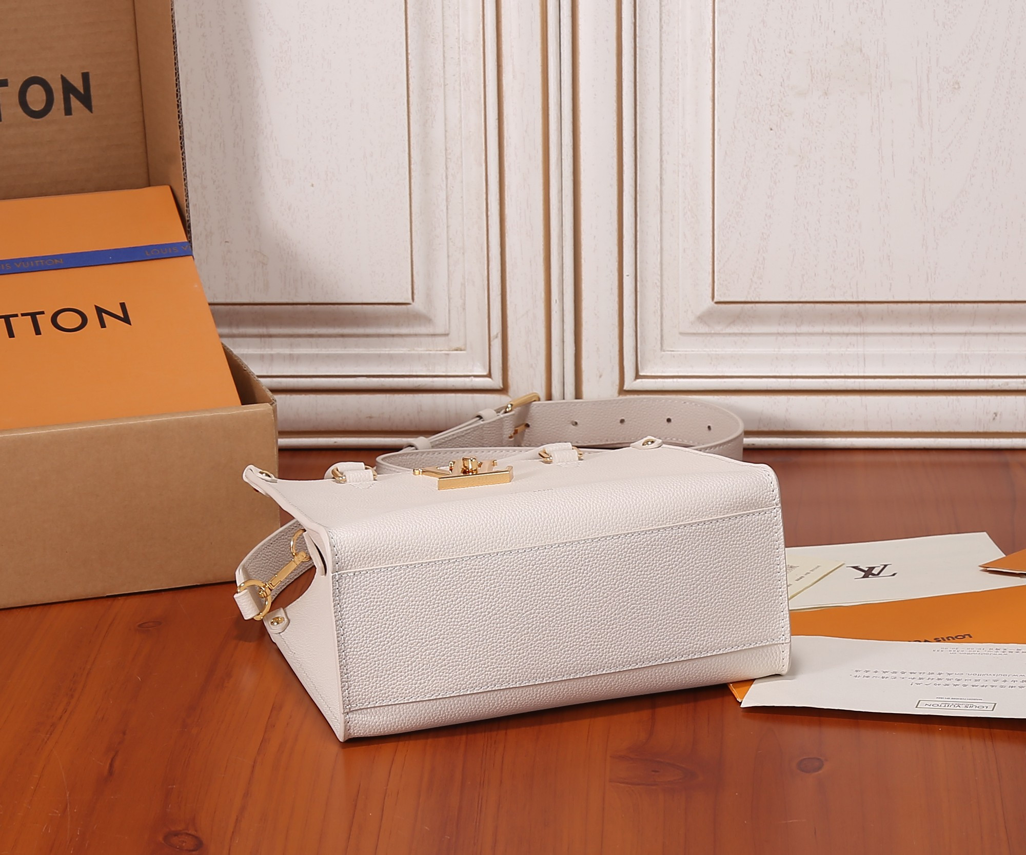 LV M23637 Lock & Go 9.6 x 7.5 x 4.1 inches