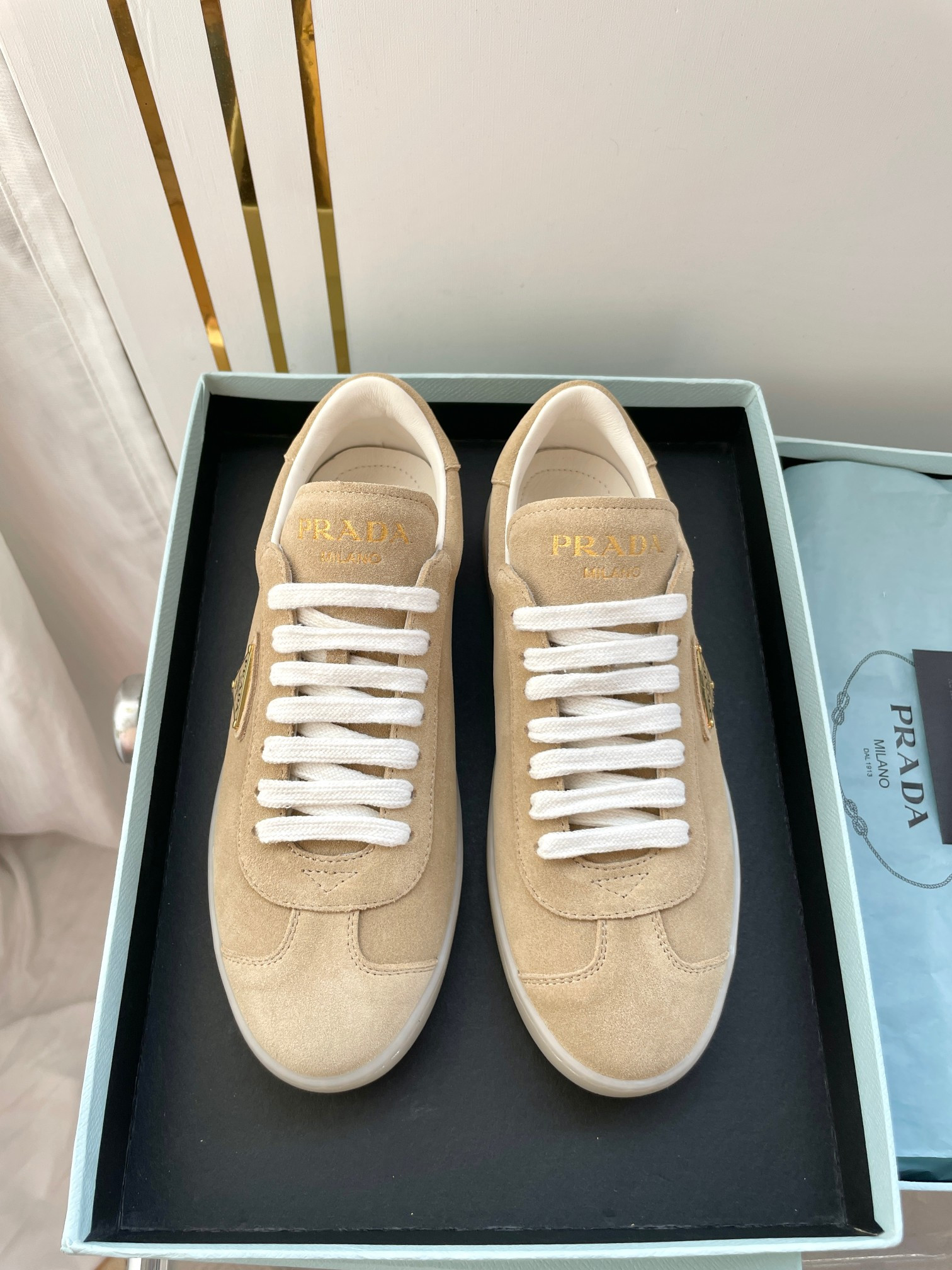 ua Pra*a downtown nappa leather sneakers