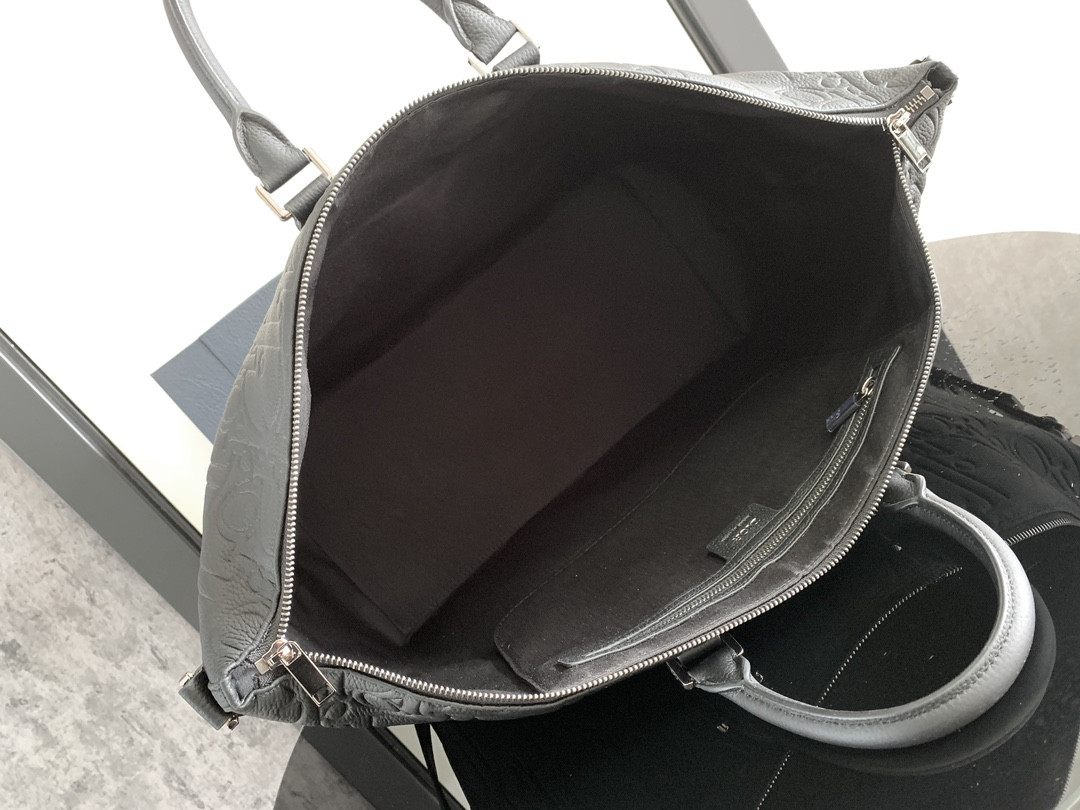 D*or weekender 40 black D*or gravity leather and black grained calfskin 57.5 x 34.5 x 22 cm