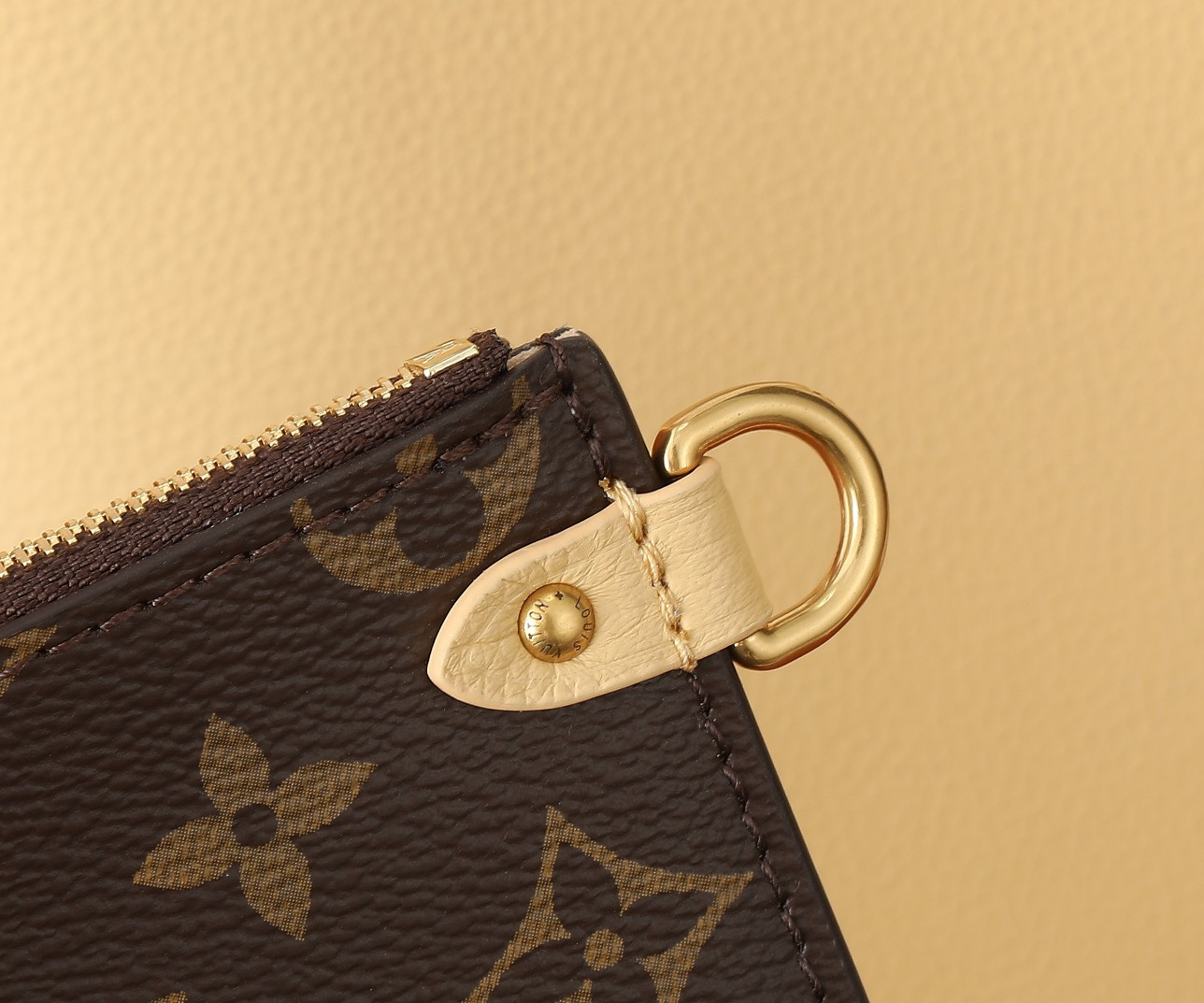 LV Low Key Hobo M25353 24x28x16CM