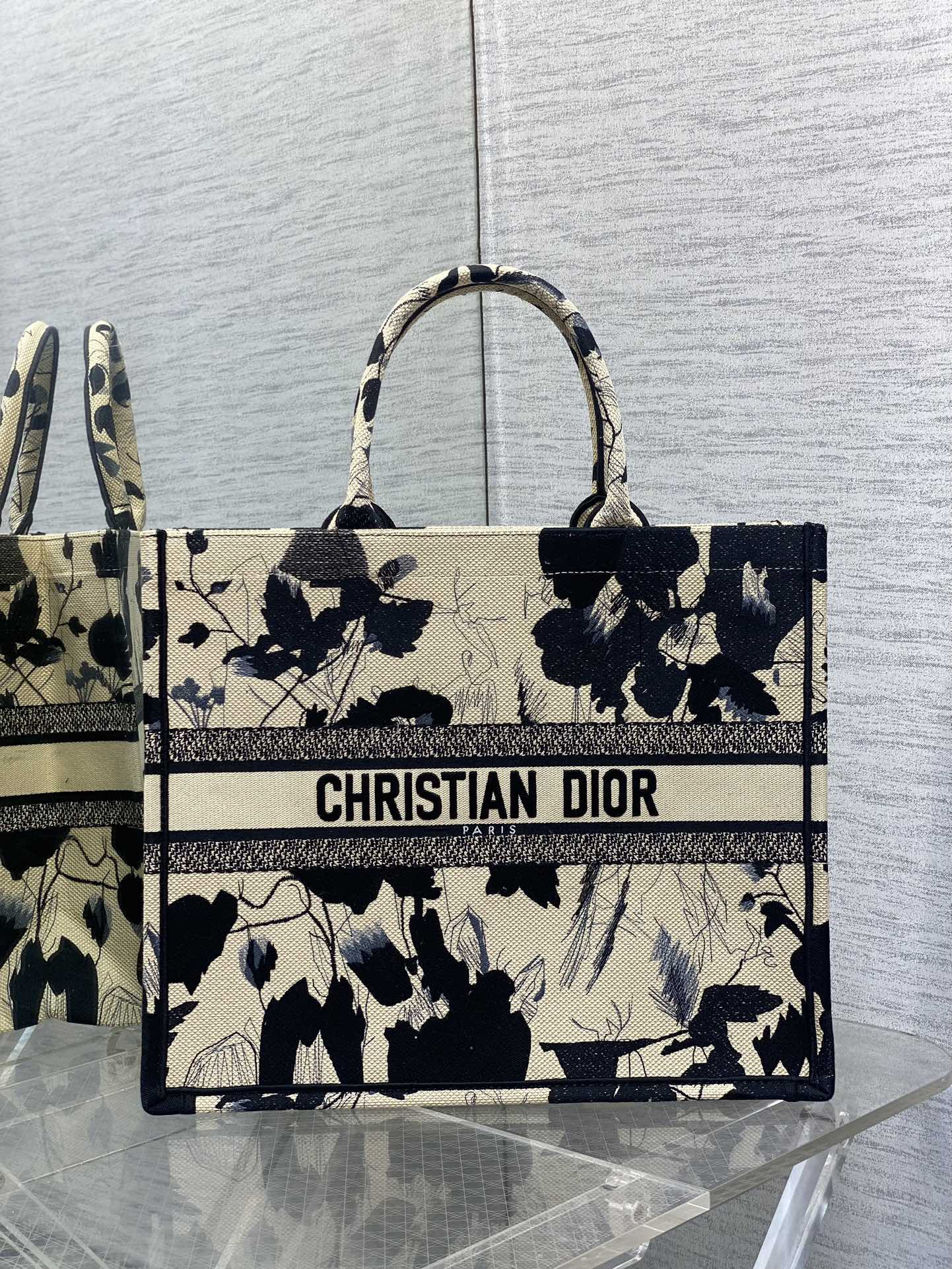 D*or tote 42 x 18 x 35cm