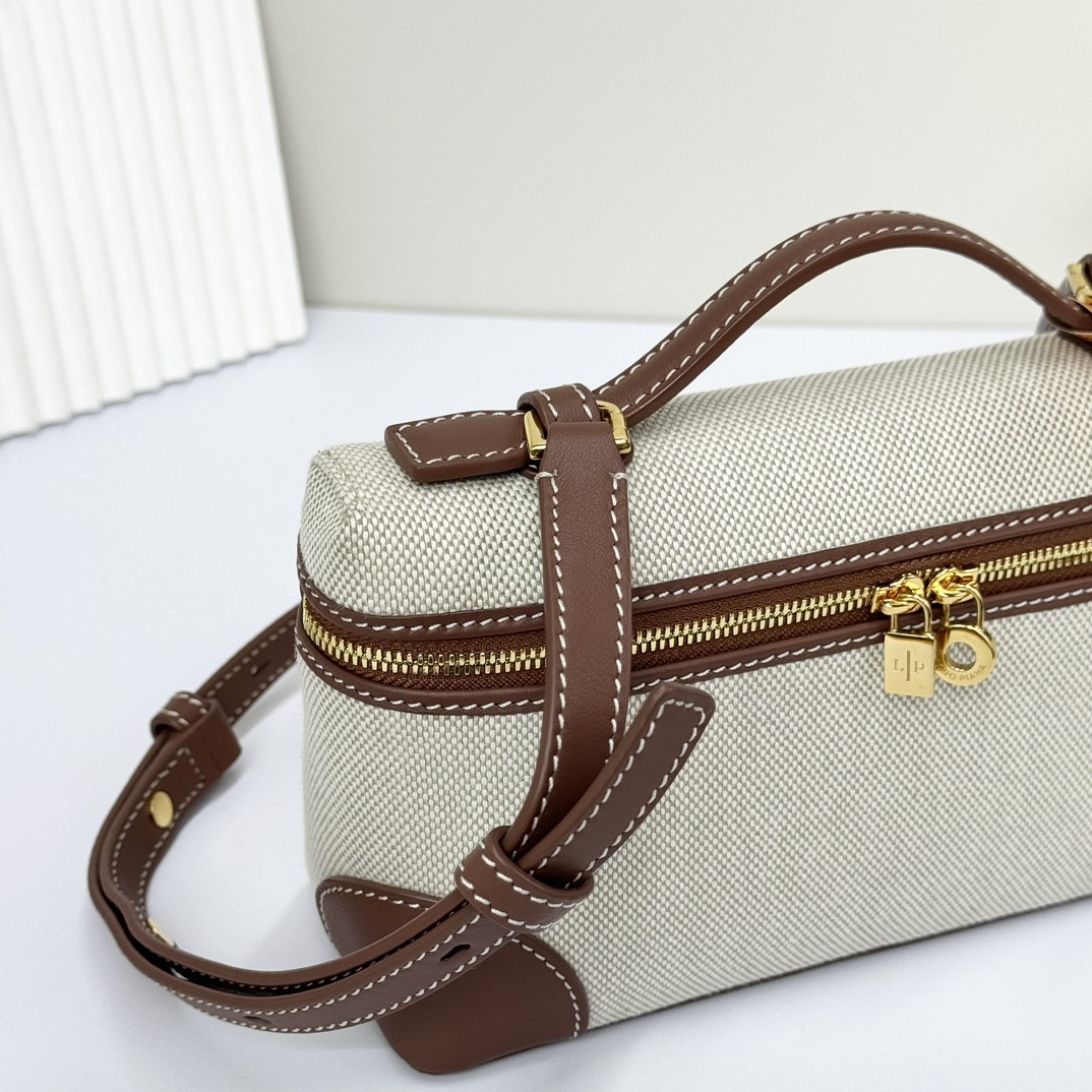 L**o p*ana extra pocket l19 cotton, linen 11 x 19 x 6.5 cm