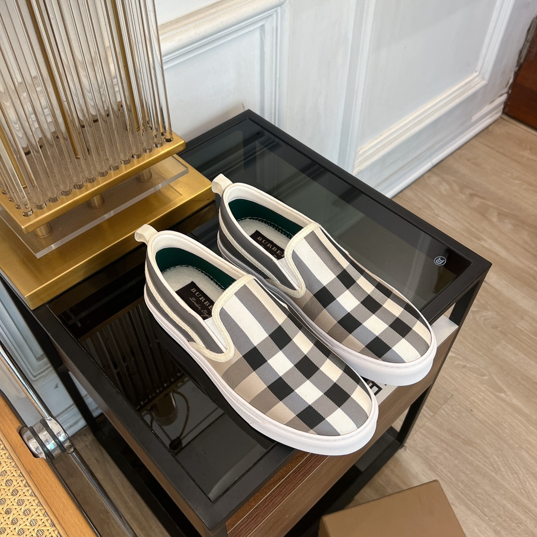 ua B**rry slip on sneakers