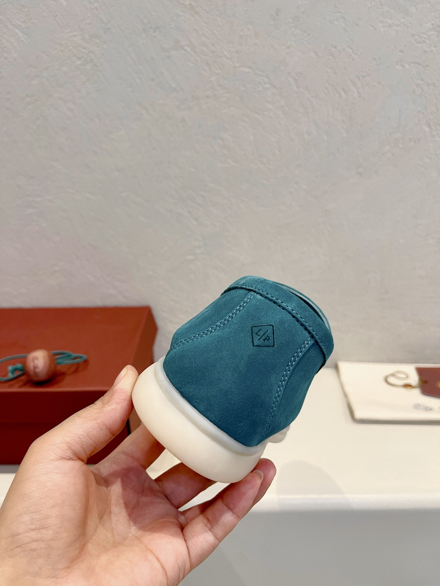 ua L**o p*ana summer walk loafers