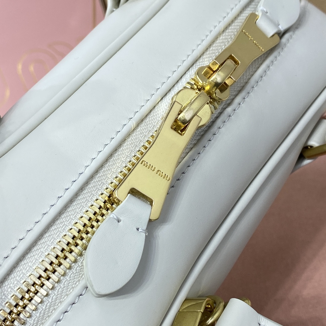 Miu Miu Arcadie leather bag 10.5x22x7.5cm