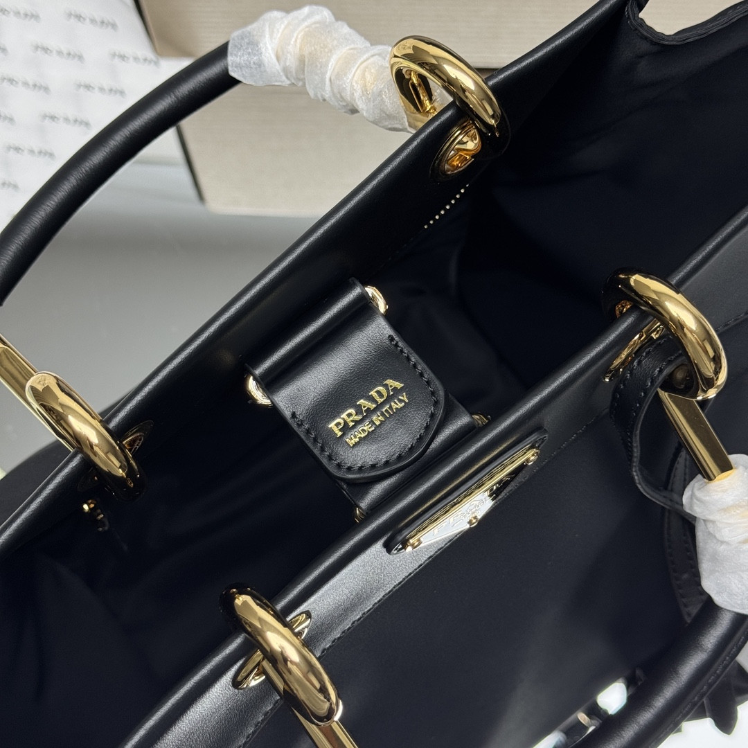 Pra*a re-nylon and leather tote bag 23x28.5x15cm